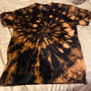 Bleach tye dye t shirt- spiral